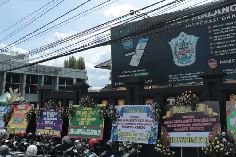 Polresta Malang Kota Dibanjiri Karangan Bunga Ucapan Terimakasih dan Apresiasi atas Ungkap Kasus ATG