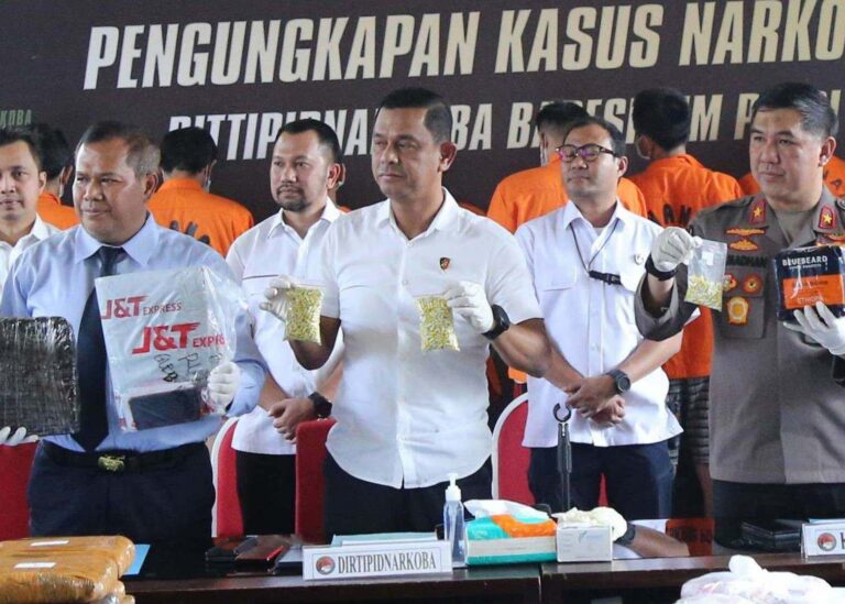 Dittipidnarkoba Bareskrim Polri Ungkap Ekstasi Kapsul dan Sabu Cair
