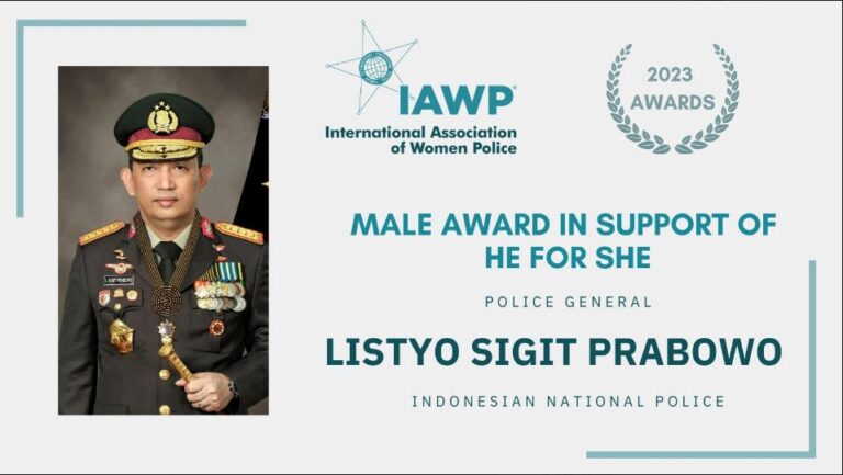 Kapolri Raih Penghargaan Dari International Association of Women Police