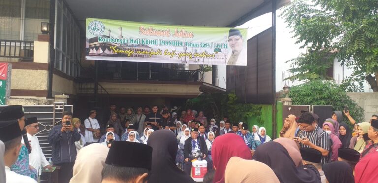 Kapolsek Kalideres Dampingi Walikota Jakarta Barat Lepas Pemberangkatan Jema’ah Haji