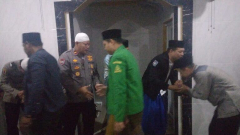 Jajaran Polsek Kalideres Bersama Siswa Latja SPN Lido Sosialisasi Polisi RW