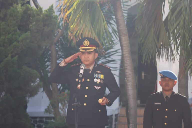 Upacara dan Syukuran 1 Juli Dalam Rangka Hari Bhayangkara Ke-77 Tahun 2023 Tingkat Polres Cirebon Kota