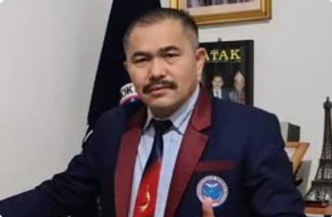 Pengacara Kondang Kamaruddin Simanjuntak Harus Bertemu Panji Gumilang