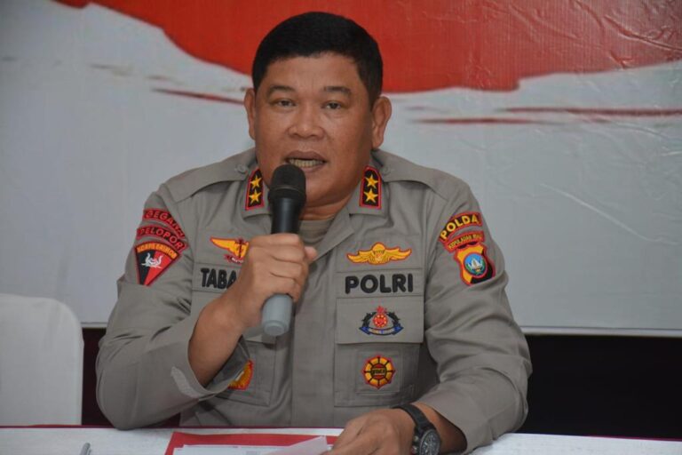 Kapolda Kepri Pimpin konferensi Pers kasus Tindak pidana Perdagangan orang.