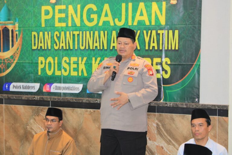 Polsek Kalideres Gelar Pengajian dan Santunan Anak Yatim