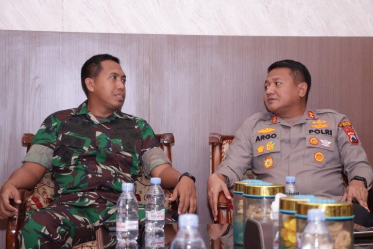 AKBP Argowiyono Silaturahmi ke Kodim 0805 Ngawi