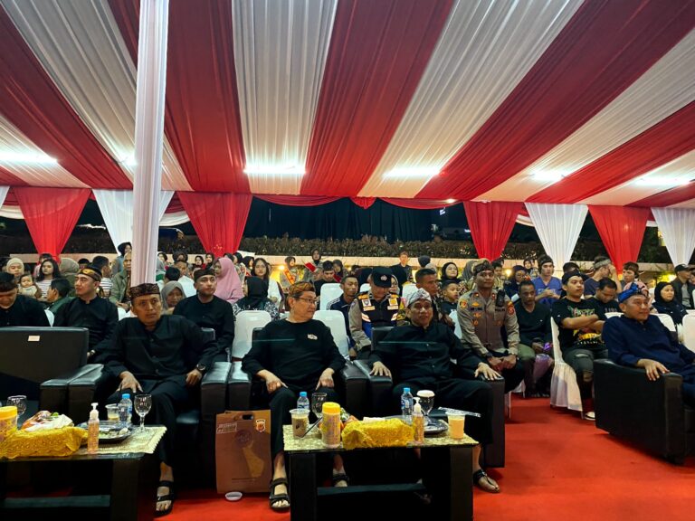 Kapolres Majalengka Hadiri Undangan Acara “Napak Jagat Pasundan Bhayangkara Ngajaga Lembur di Plaza Gedung Sate, Bandung