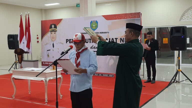 121 Mantan Anggota Negara Islam Indonesia NII Mengikrarkan diri untuk kembali ke Negara Kesatuan Republik Indonesia NKRI