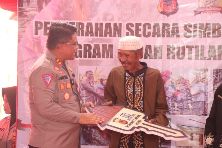 Polres Indramayu Resmikan Program Rumah Layak Huni di 12 Lokasi