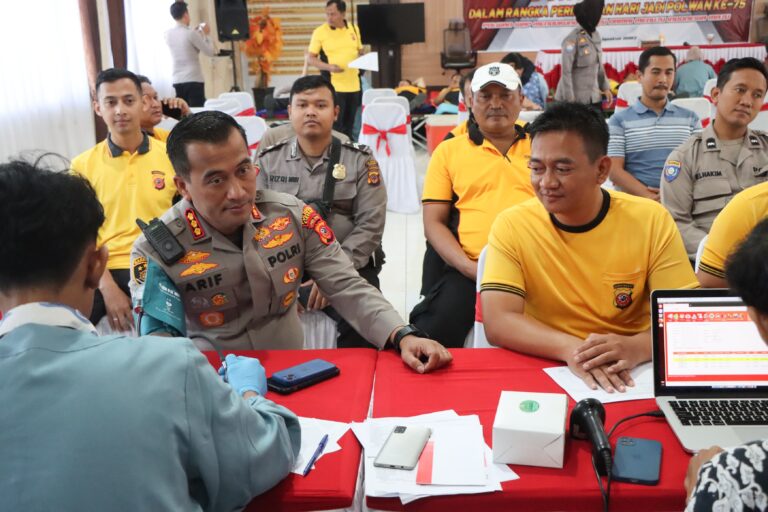 Peringati Hari Jadi Polwan ke-75, Polresta Cirebon Gelar Donor Darah