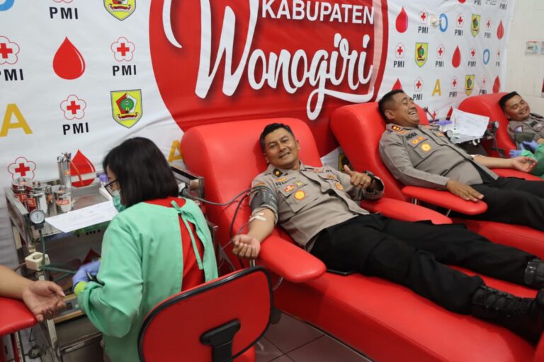 Polres Wonogiri Gelar Donor Darah Sambut HUT Lalu Lintas Ke-68