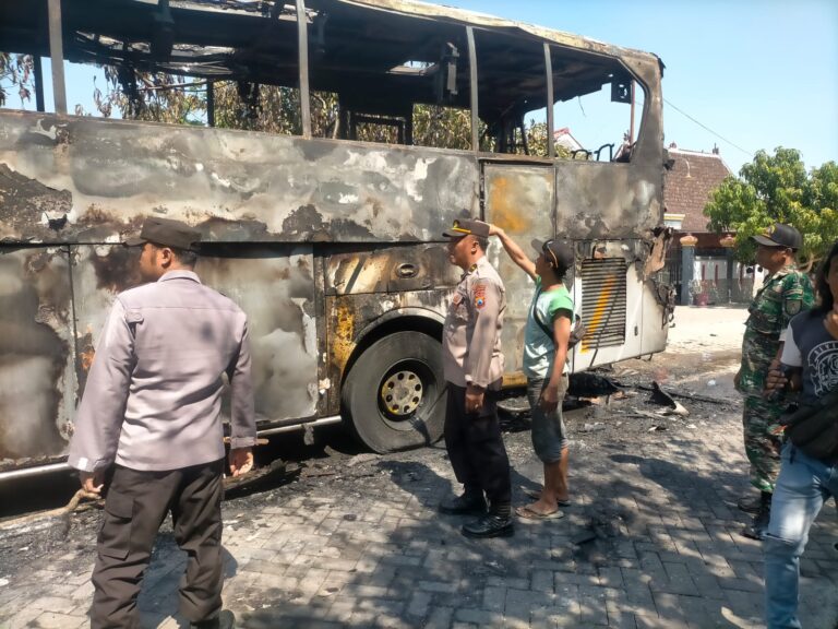 Terkait Bus Pariwisata Terbakar di Ngawi, Ini Penjelasan Kapolres