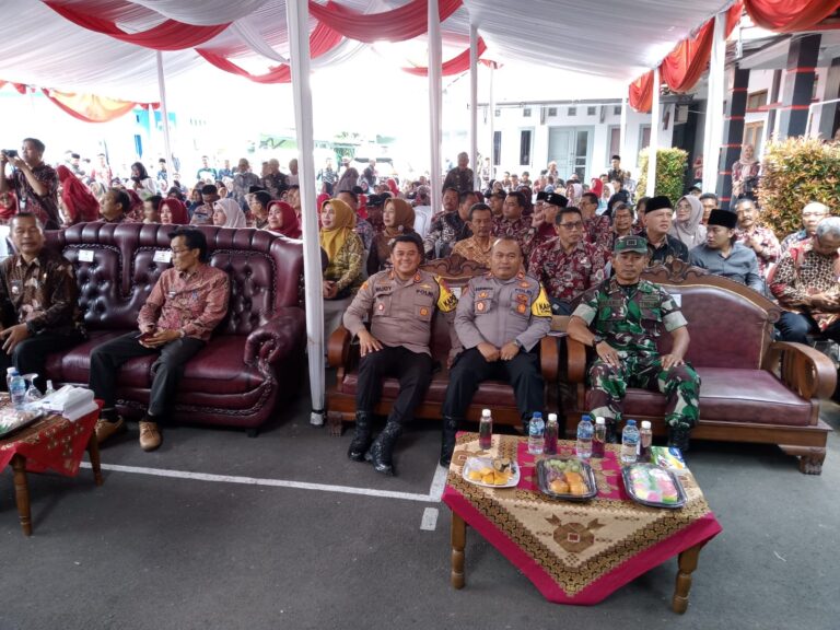 Kapolsek Cikijing Menghadiri Launching Strategi Sakocepat dan Gebyar NIB Tingkat Kabupaten Majalengka