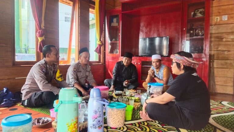 Bhabinkamtibmas Wilayah Hukum Polsek Jasinga giat sambang sampaikan pesan kamtibmas dan Cegah TPPO