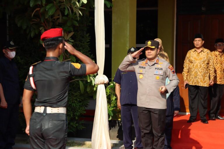 Stop Bullying Di Kalangan Pelajar, Kapolres Kendal Lakukan Sosialisasi Menjadi Irup di SMK Bina Utama Kendal