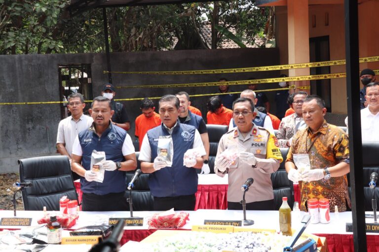 Bareskrim Polri Berhasil Bongkar Sindikat Peredaran Narkoba Ber Modus Keripik Pisang