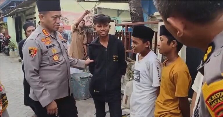 Kapolrestabes Makassar Bantu Anak Putus Sekolah untuk Kembali Bersekolah