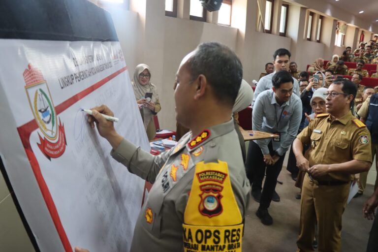 Kapolrestabes Makassar Hadiri Deklarasi Netralitas ASN Untuk Pemilu 2024