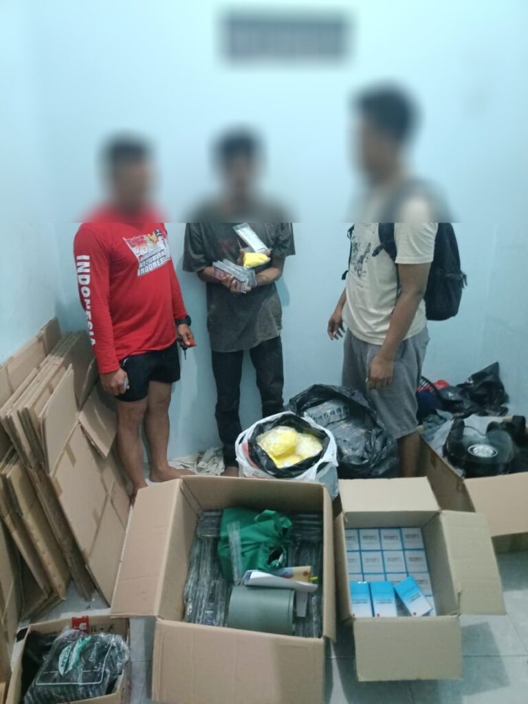 Dua Pengedar Obat Tanpa Izin Ditangkap, 87.674 Butir Sediaan Farmasi Diamankan Polisi
