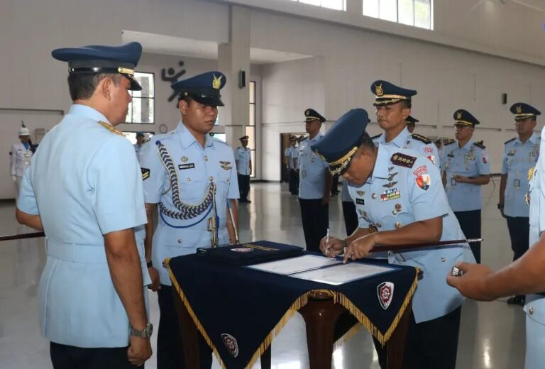Kolonel Pnb Andi Nur Abadi, S.T., M.M., Resmi Menjabat Komandan Lanud Raja Haji Fisabilillah