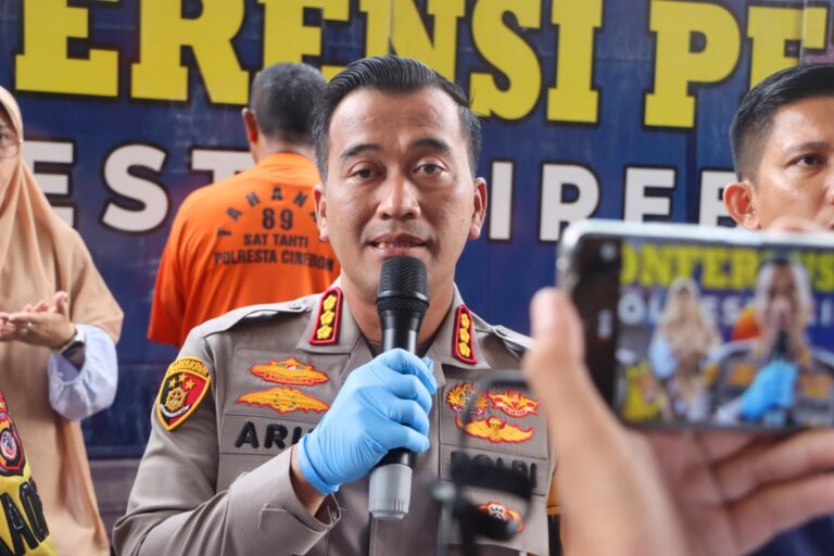 Polresta Cirebon Amankan Pelaku Pembunuhan di Dukupuntang