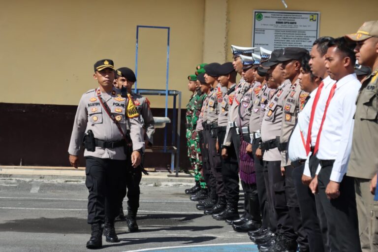 Waka Polres Ngada Pimpin Apel Gelar Pasukan Operasi Lilin Turangga 2023, “Tugas Sebagai Ladang Ibadah”