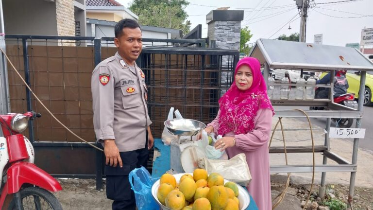 Kegiatan Patroli Dialogis Kanit Samapta Polsek Majalengka Kota, Mewujudkan Kamtibmas Aman Jelang Pemilu 2024