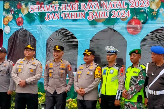 Staf Ahli Kapolri Lakukan Pengecekan Pos-pos Dalam Rangka Ops Lilin Semeru 2023 di Ngawi