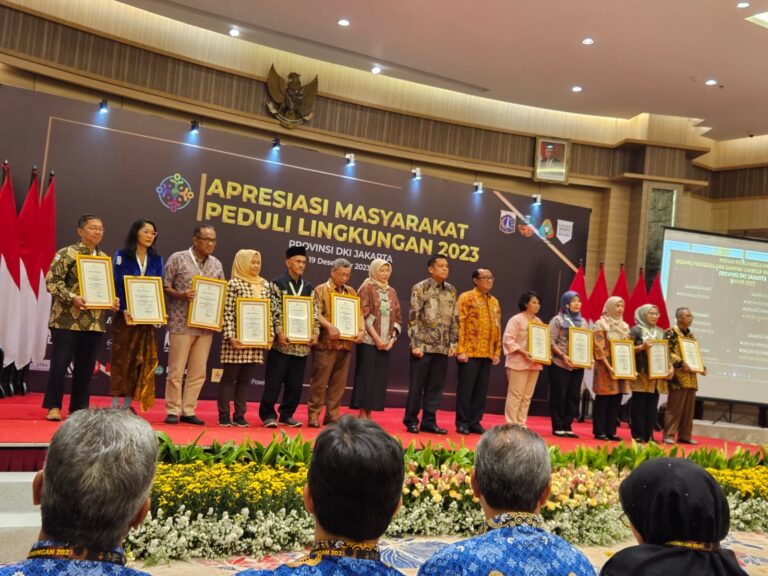 BPS RW 07 Kel. Pesanggrahan, Kec. Pesanggrahan meraih Penghargaan BPS RW Terbaik Provinsi DKI Jakarta Tahun 2023