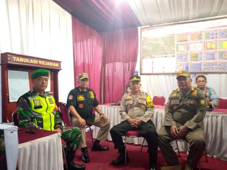Kapolsek Parung Pimpin Apel Persiapan Keamanan Tahun Baru Bersama TNI dan Pol, PP