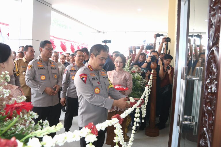 Wakapolri Resmikan , RS Bhayangkara Blora Siap Layani Seluruh Lapisan Masyarakat