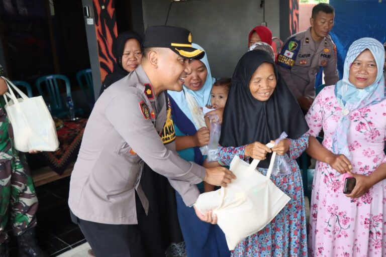 Baksos TNI-POLRI: Menuju Pemilu Damai 2024 di Karanggede Boyolali