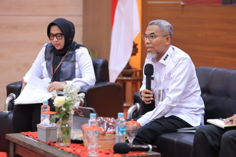 Dengarkan Aspirasi, Irjen Kemenkumham Razilu Singgah di Lapas Kediri