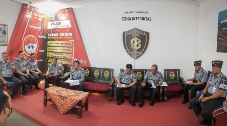 Tindaklanjuti hasil monev, Lapas Kediri rapat internal