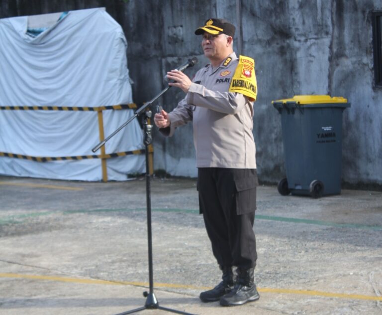 Karendal OPS Mantap Brata Kapuas 2024 Pimpin Apel Pengamanan Rapat Pleno Tingkat Propinsi Kalbar