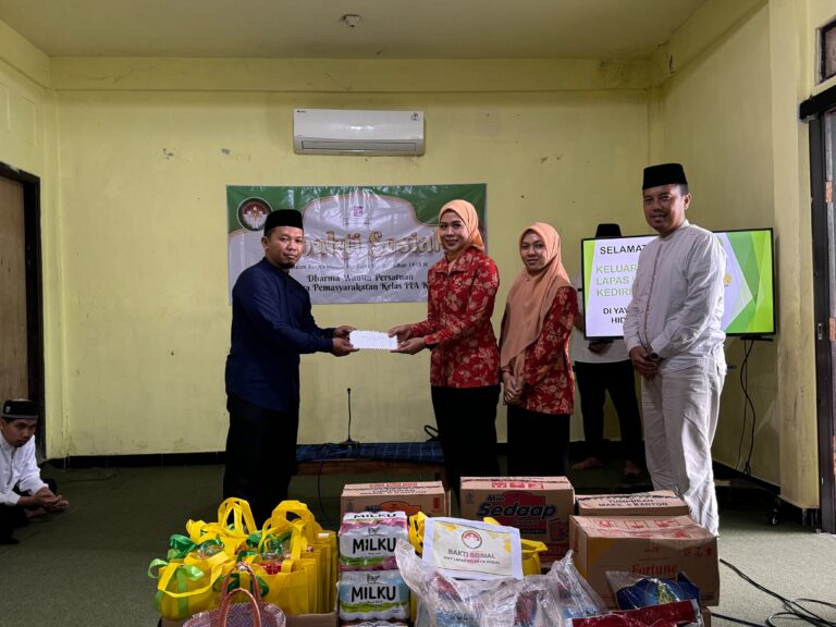 Peduli Anak yatim, Dharma Wanita Persatuan Lapas Kediri Gelar Bakti Sosial