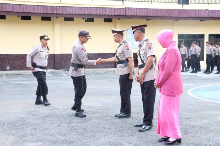 Kapolres Ngada Pimpin Serah Terima Jabatan Kepala Satuan Lalu Lintas