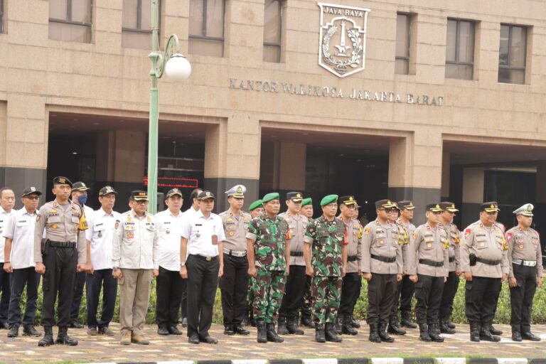 Polres Metro Jakarta Barat dan Forkopimko Jakarta Barat Gelar Apel Pasukan untuk Pengamanan Idul Fitri 1445 H