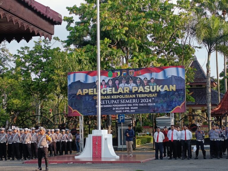 Apel Gelar Pasukan Ops Ketupat Semeru 2024, Dilaksanakan di Halaman Pendopo Kabupaten Ngawi