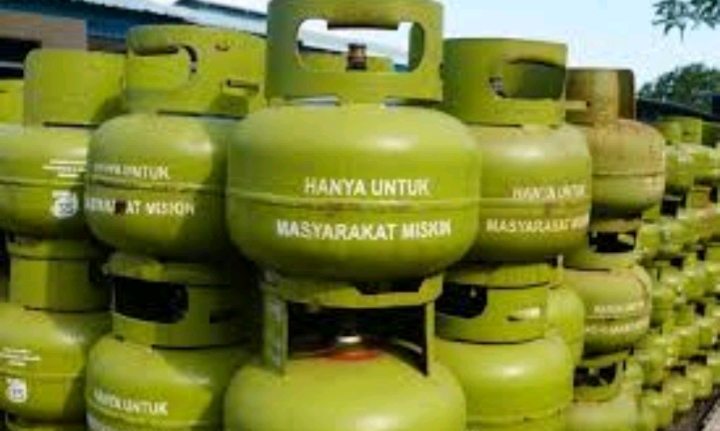 Masyarakat Keluhkan Kelangkaan Gas LPG 3 Kg Diduga Kuat Banyak Pangkalan yang Nakal.