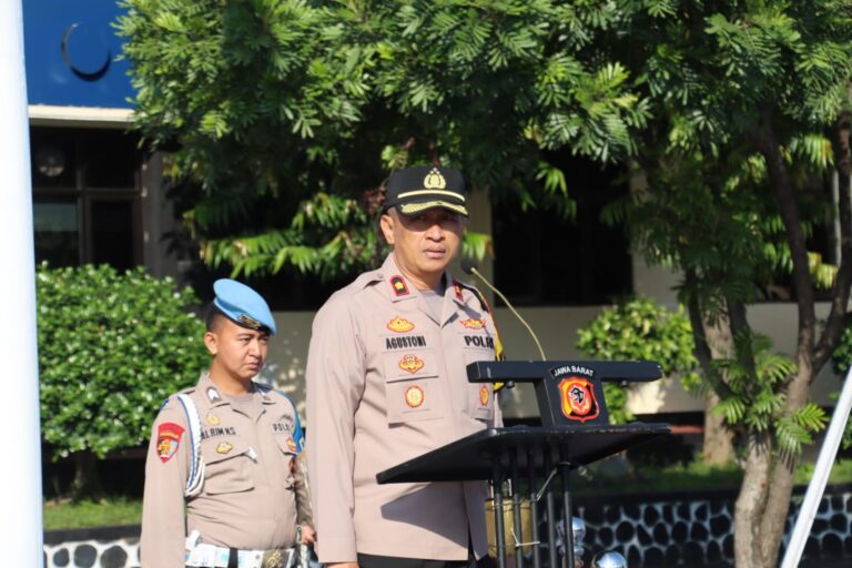 Wakapolres Majalengka Memimpin Arahan Penting Di Apel Pagi Polres Majalengka