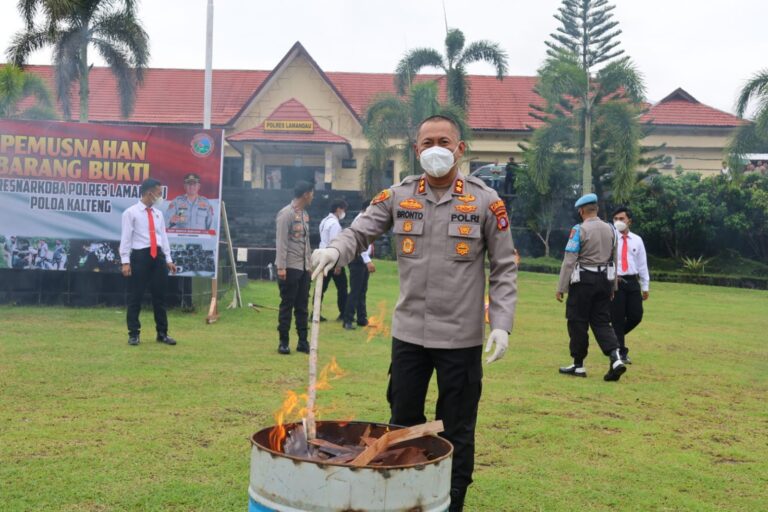 Kapolda Kalteng Pimpin Konferensi Pers, Hasil Pengungkapan 33,8 KG Narkoba di Wilayah Lamandau
