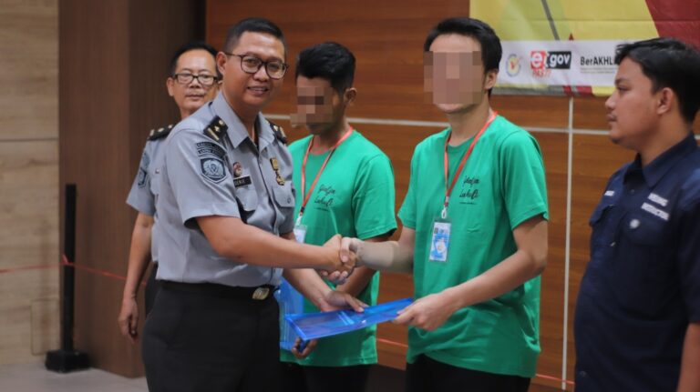 Beri Bekal Keahlian saat nanti Bermasyarakat, Lapas Kediri Gelar Pelatihan Kemandirian Las Listrik untuk WBP