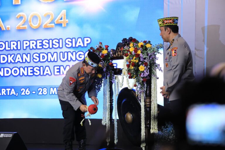 Kapolri Resmikan Komite Olahraga Polri, Wadah Para Polisi Atlet