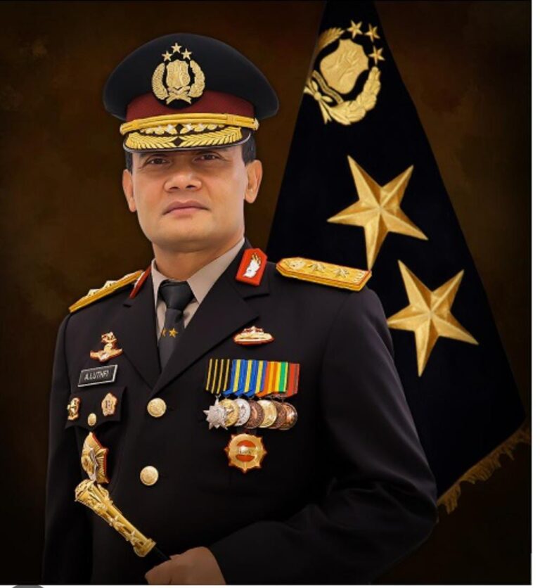 Irjen Pol Ahmad Luthfi Sosok Jenderal Pengabdi Masyarakat.
