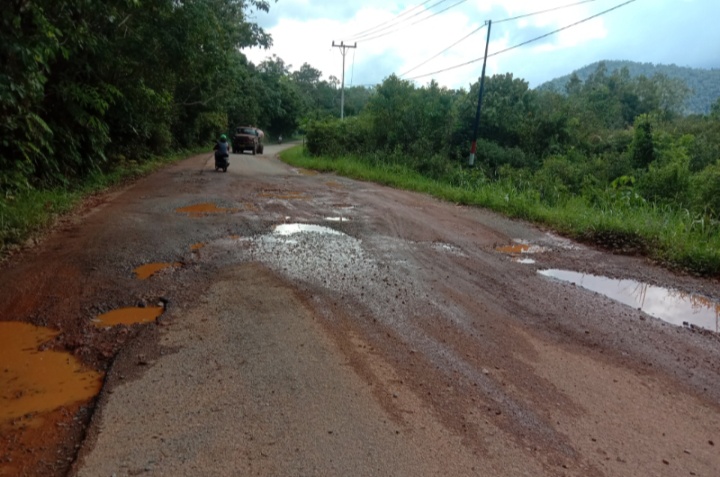 Jalan Raya Singkep Barat Lingga Belum Ada Perobahan Perbaikan,
