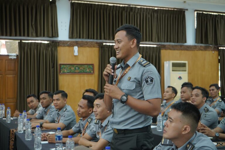 Upgrade Skill dan Performa Kehumasan, Lapas Kediri Kirim 2 orang mengikuti Kumham PR Bootcamp 2024