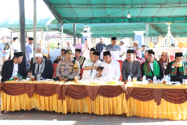 Waka Polres Ngada, Pimpin Langsung Pengaman Sholat Idul Adha 1445 Hijriah