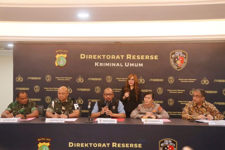 Polisi Ringkus 4 Tersangka Sindikat Pemalsuan Uang Rupiah Senilai 22 Miliar