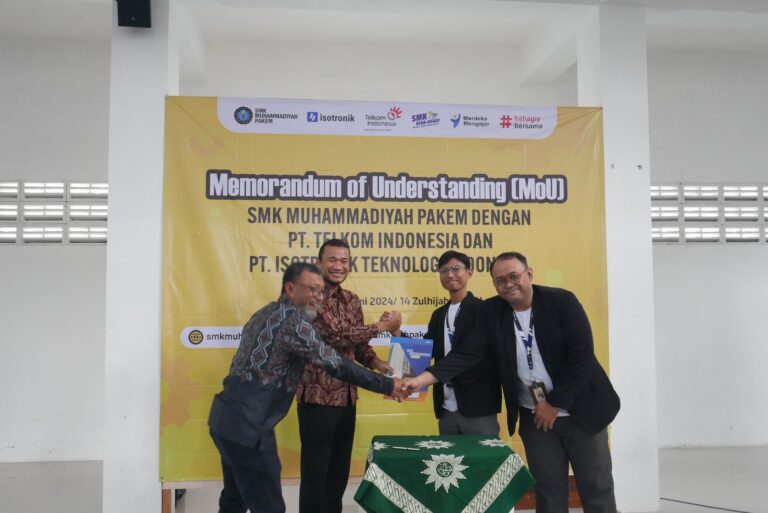 Muhammadiyah Pakem Menjalin Kerjasama Strategis dengan PT. Telkom Indonesia dan PT. Isotronik Teknologi Indonesia